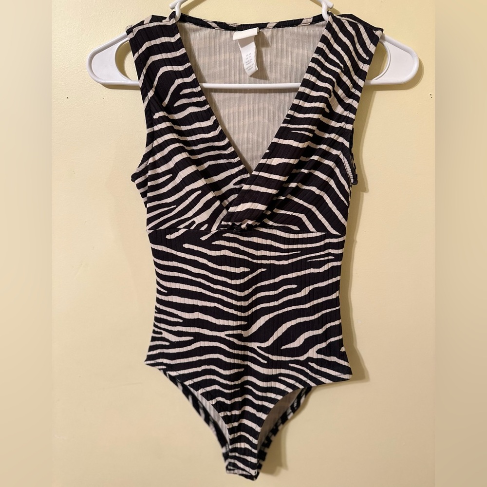 H&M zebra print bodysuit size XS
